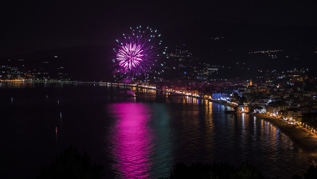 Spettacolo pirotecnico di Capodanno sulle spiagge di Alassio | © Archivio foto visitalassio.com