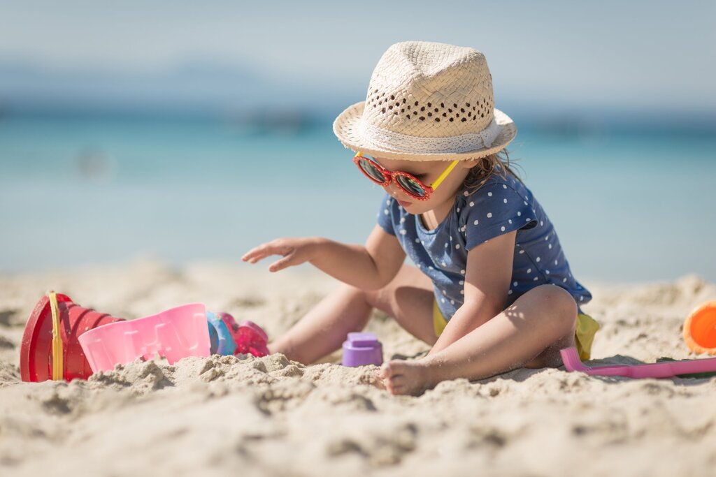 32. Bimba Spiaggia