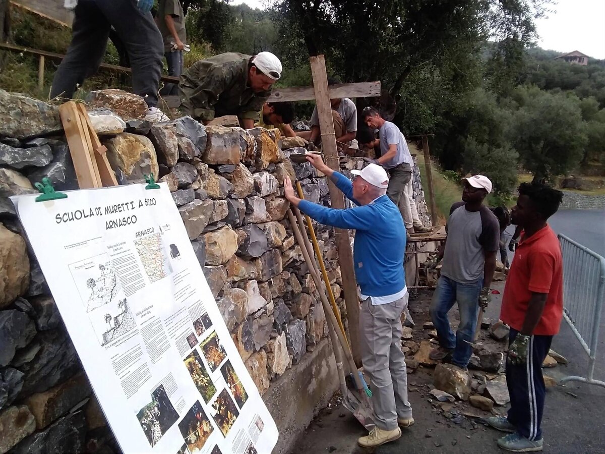 Scuola Murretti a secco di Arnasco