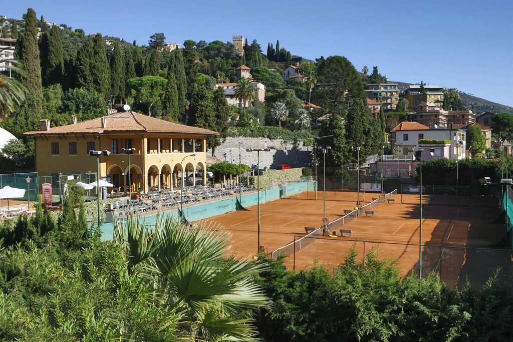 Hanbury tennis club