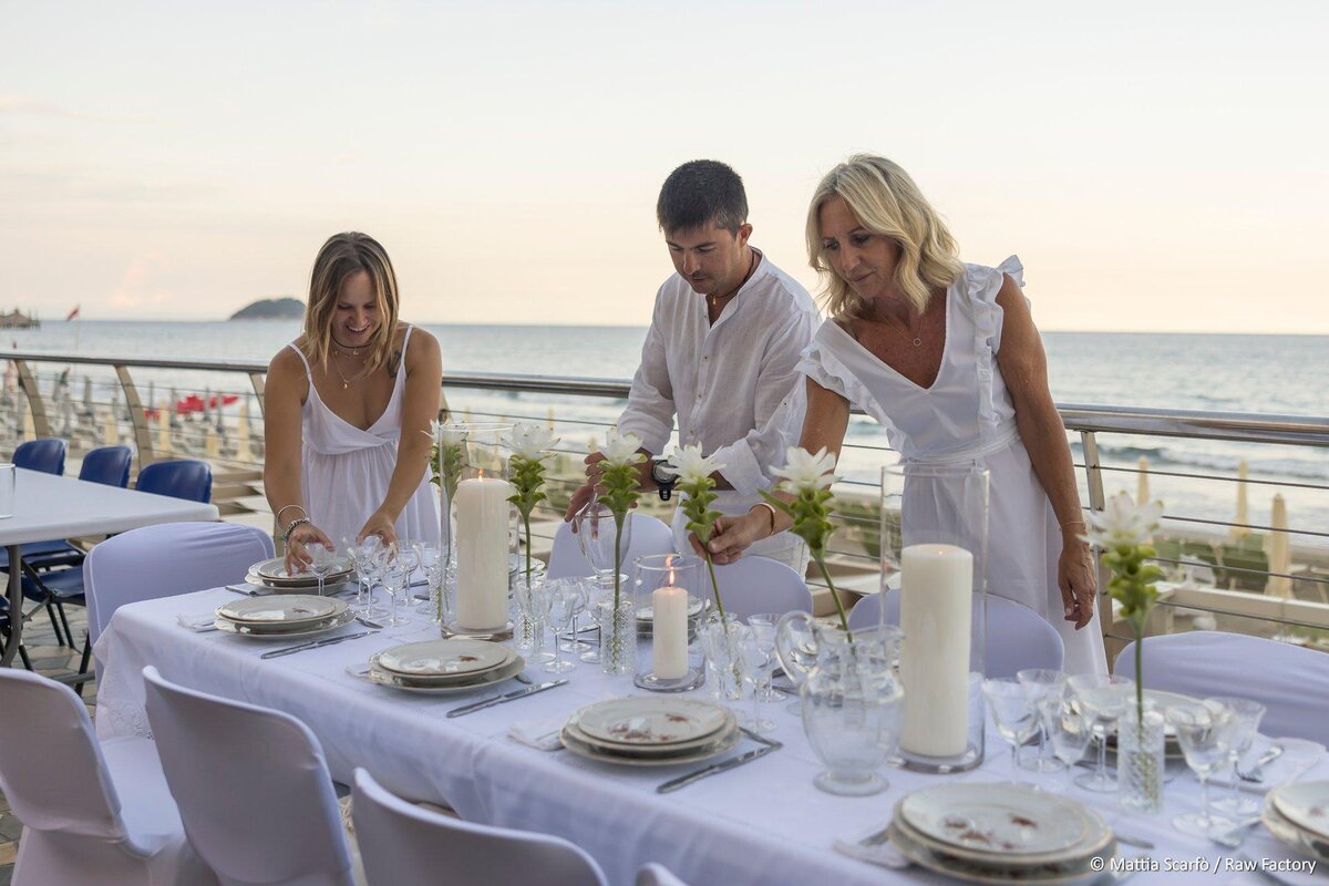 White dinner