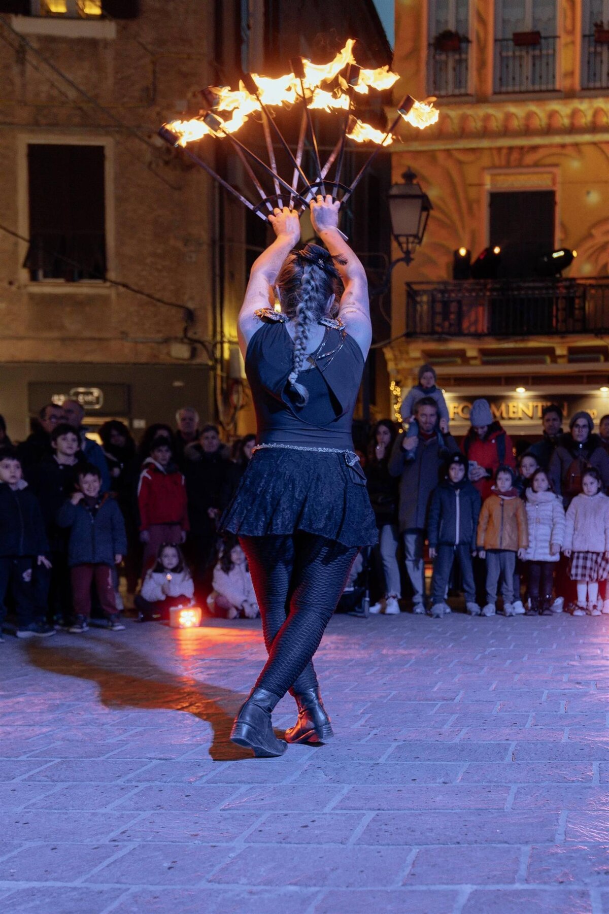 Spettacoli itineranti e parate luminose