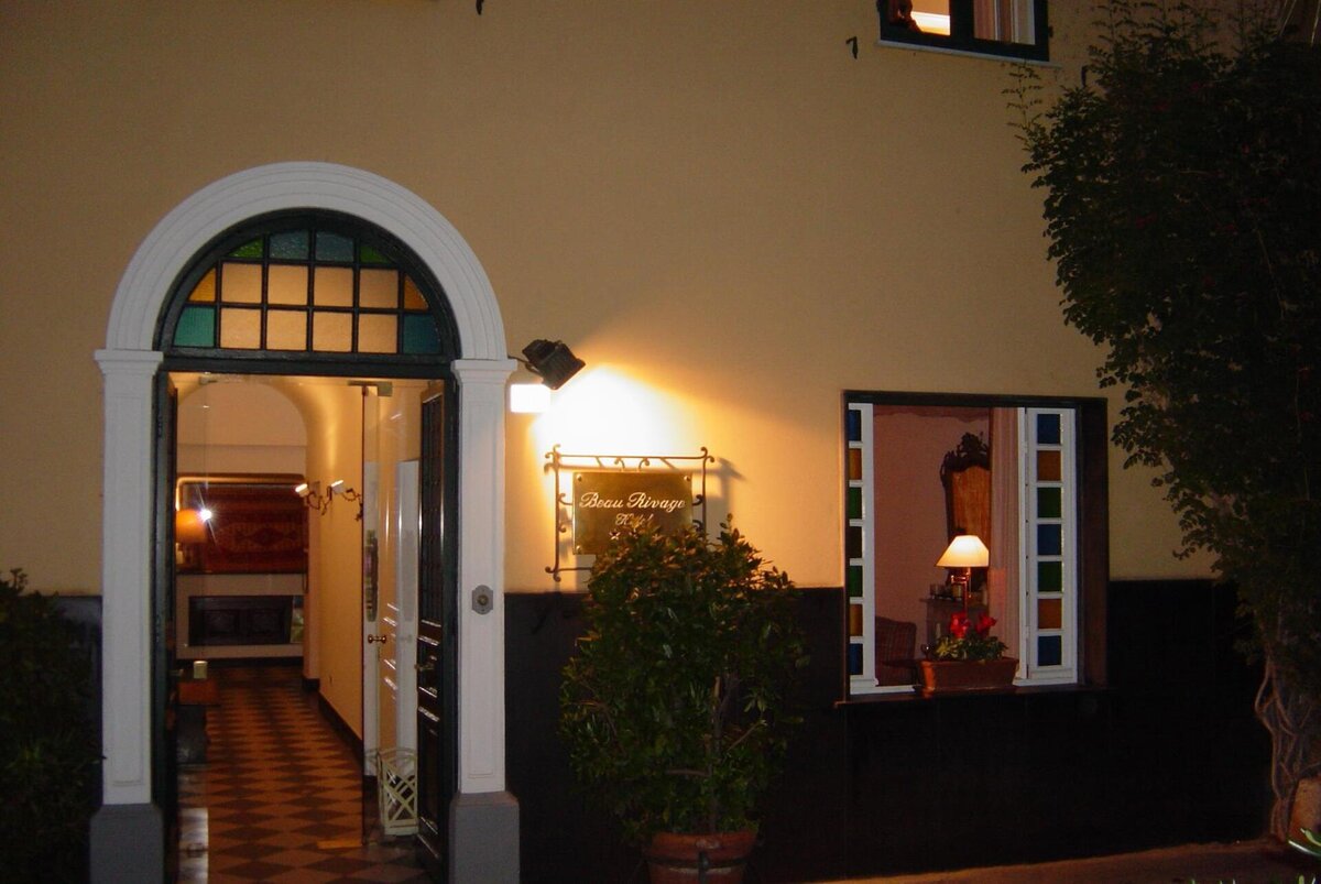 entrata di sera