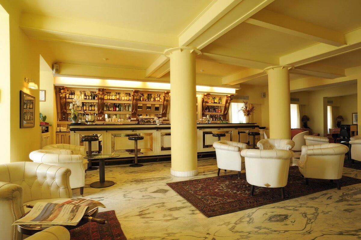 Bar 3