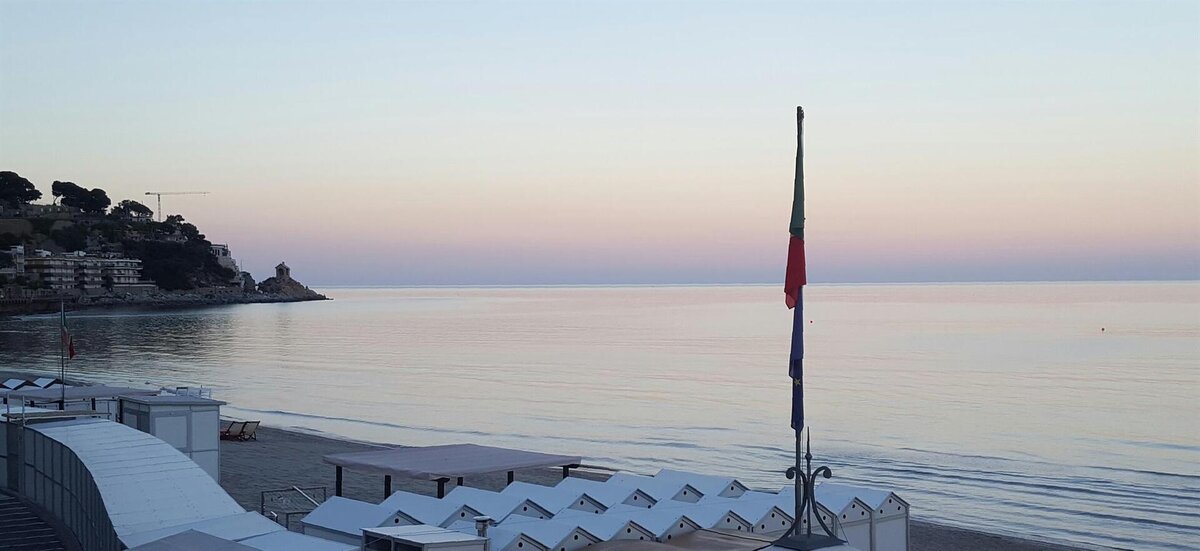 REGINA hotel tramonto sul mare - Regina Hotel
