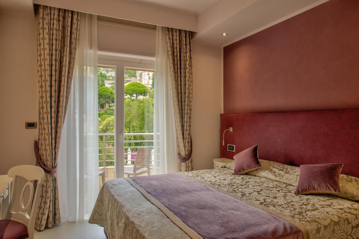 laterale 344 balcone