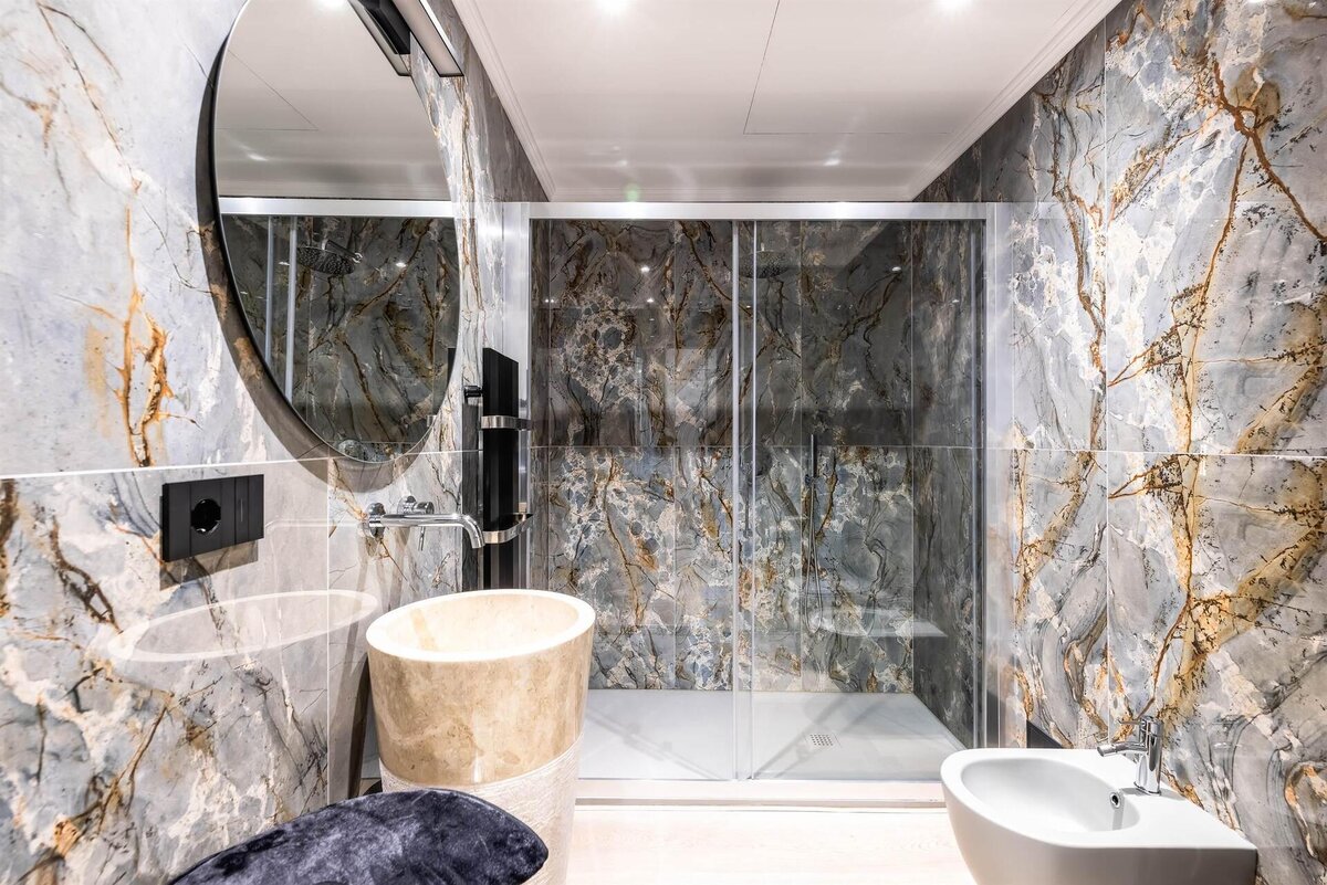 5E7E1D35-7D92-493F-A97F-F6DE4C088E1E