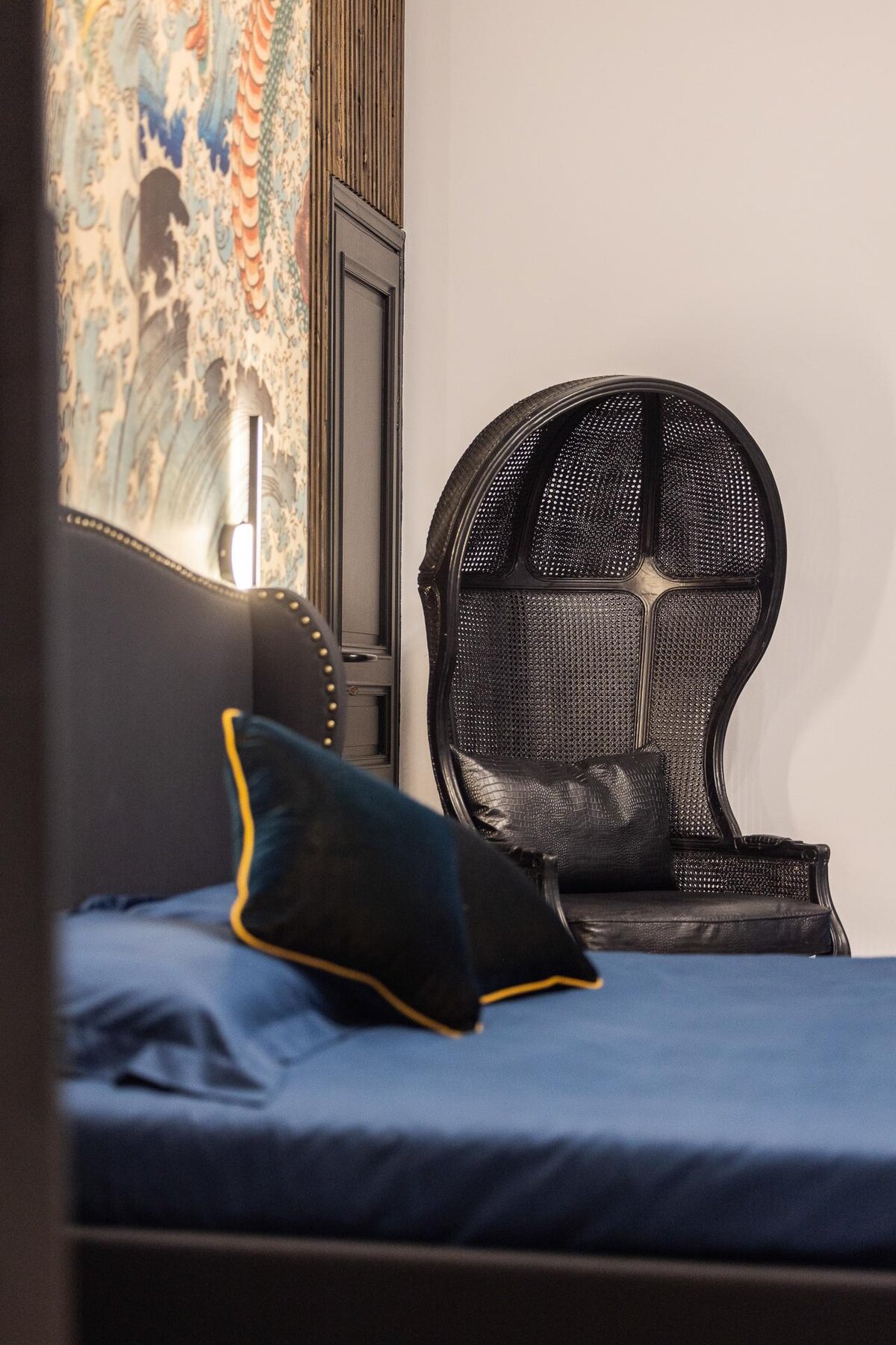 40EAEB65-11B6-47C3-9BC8-CFB988D4AFBA