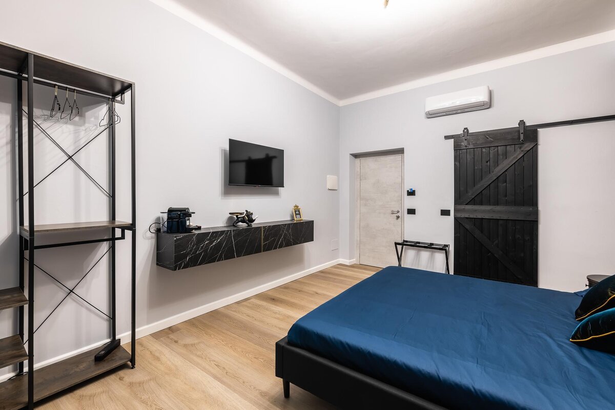 A21A3026-A7C9-4F18-91F0-8E172E232930