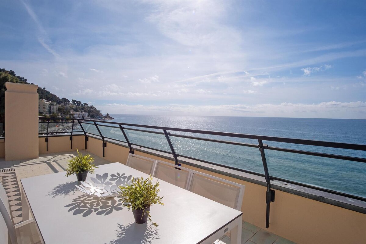solemare trilocale fronte mare con balcone 18