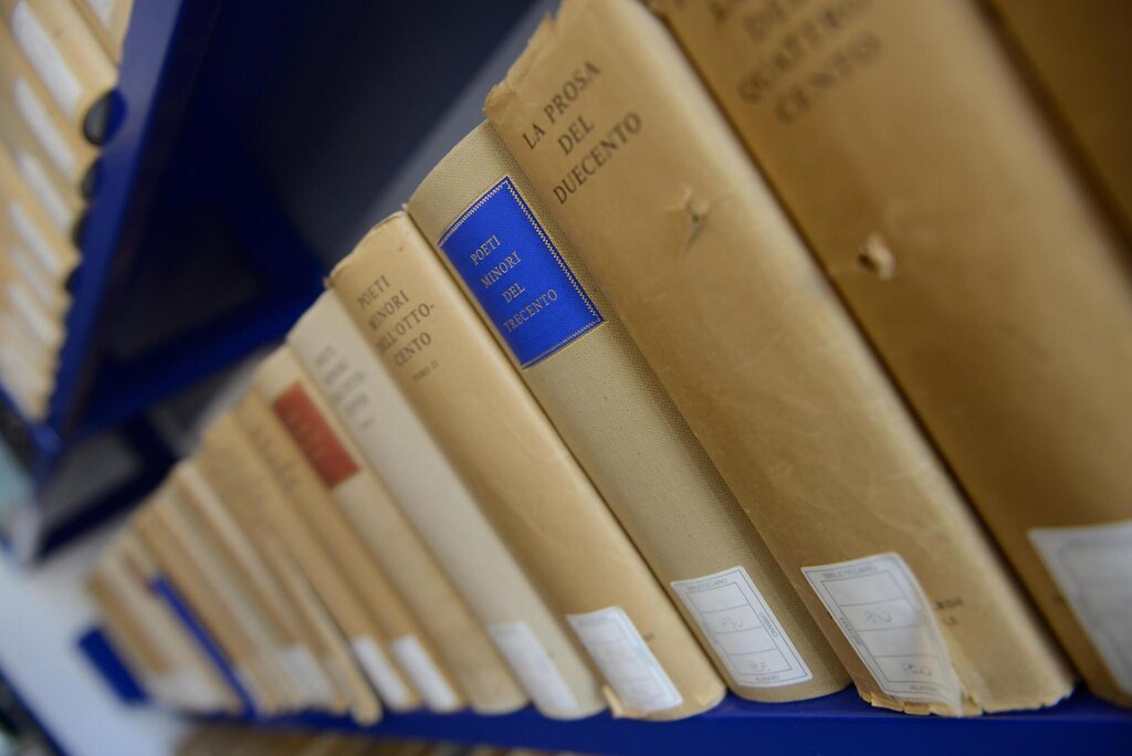 Biblioteca 4